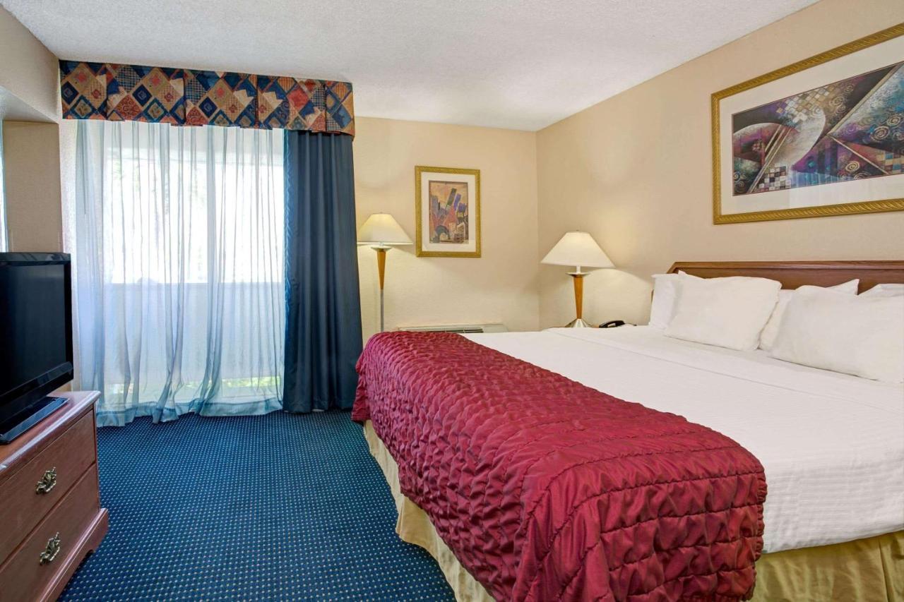 Garnet Inn & Suites Orlando Eksteriør billede