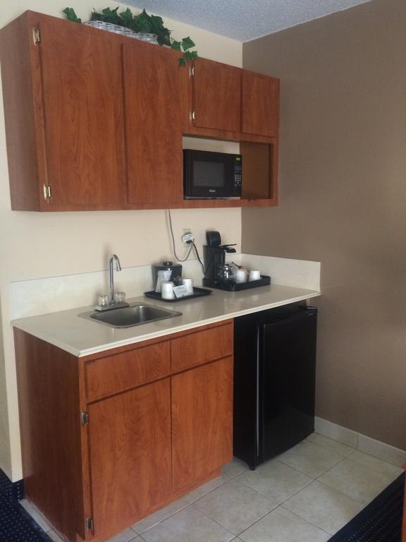 Garnet Inn & Suites Orlando Eksteriør billede