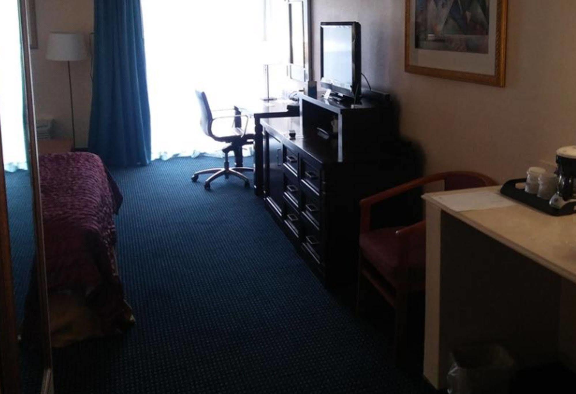 Garnet Inn & Suites Orlando Eksteriør billede