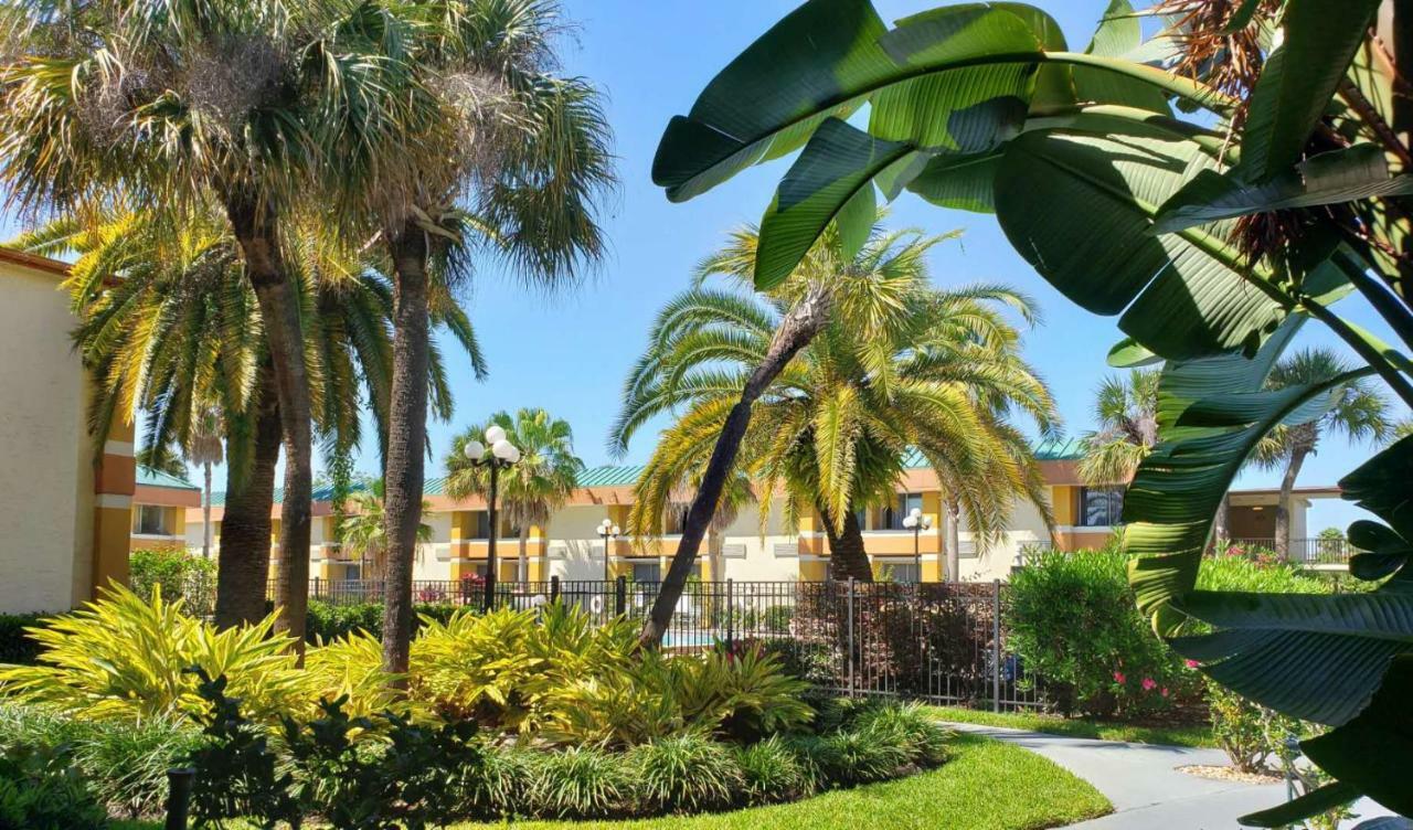 Garnet Inn & Suites Orlando Eksteriør billede