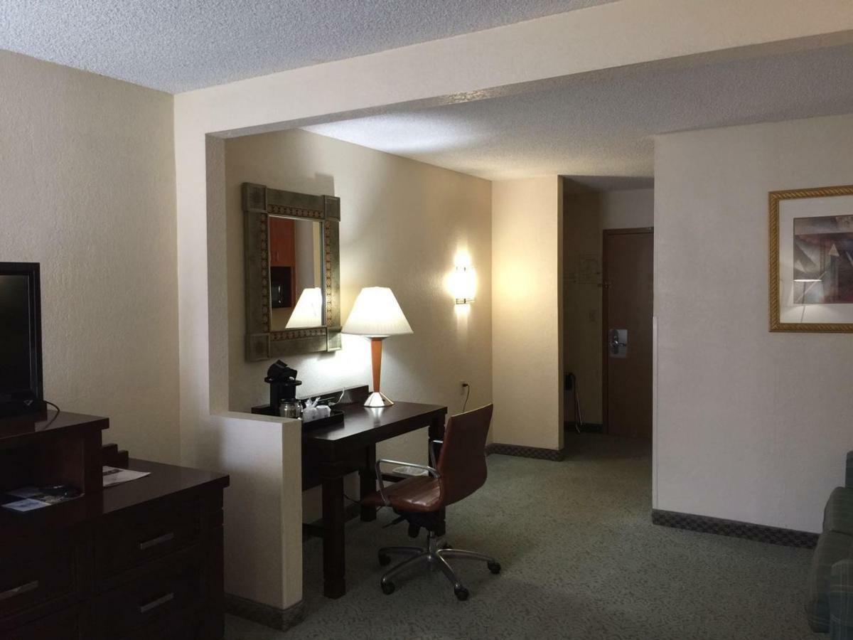 Garnet Inn & Suites Orlando Eksteriør billede