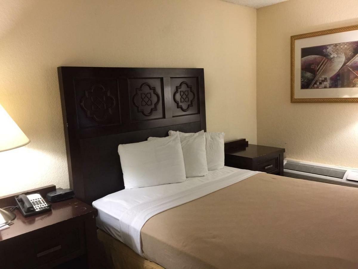 Garnet Inn & Suites Orlando Eksteriør billede